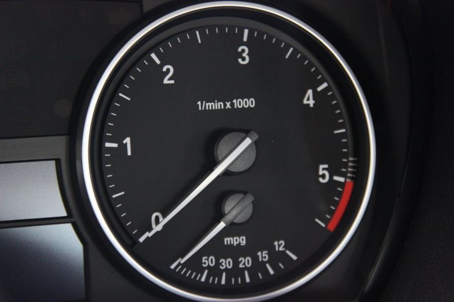  BMW 335d 2009 года  (фото 21 из 38)
